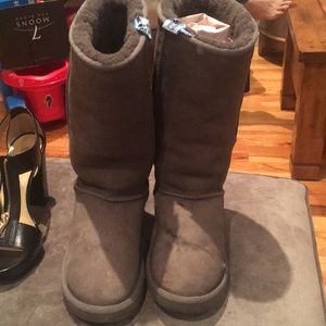 Ugg boots abit damage